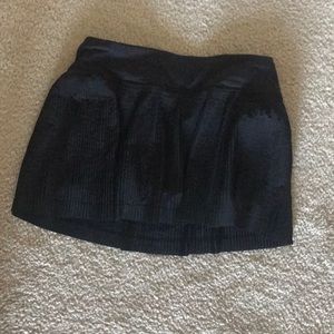 Lululemon pleated tennis skirt w built in spandex